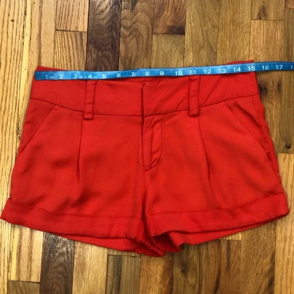 Alice + Olivia Red Women's Shorts - Picture 6 of 10
